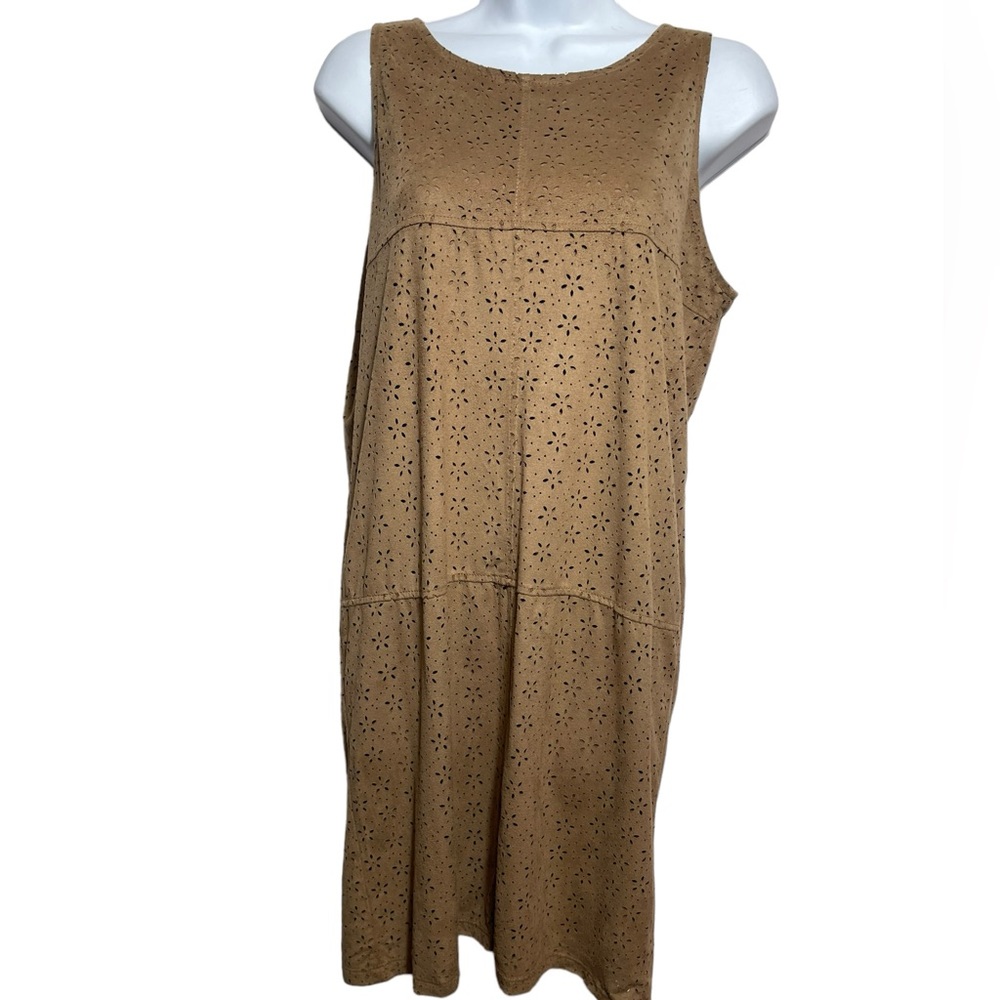 American Rag Dress Size Large fun‎ brown dress with eyelet cutout pattern 🤎🤎